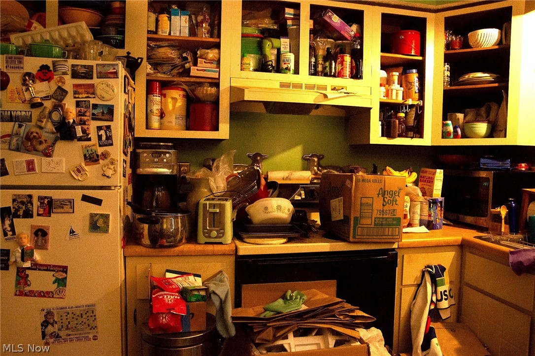 Daryngton Place Condo Ph 02 - Residential