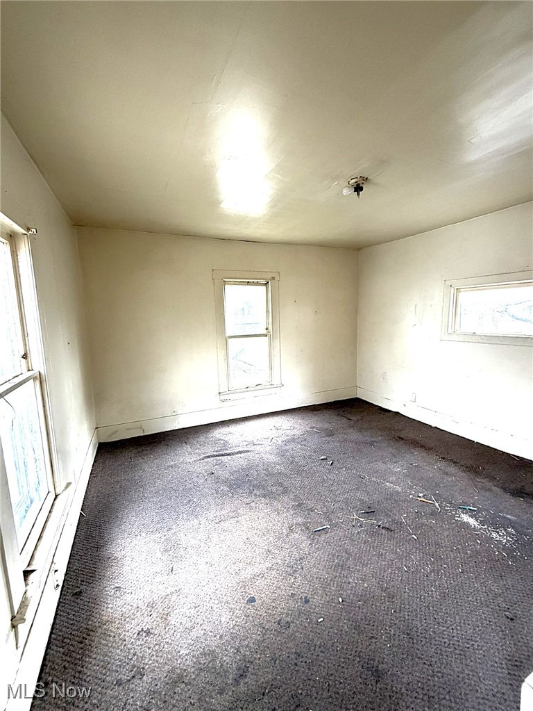 Dr E Ashtons Mapelwood Add - Residential