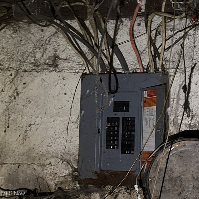 Dr E Ashtons Mapelwood Add - Residential