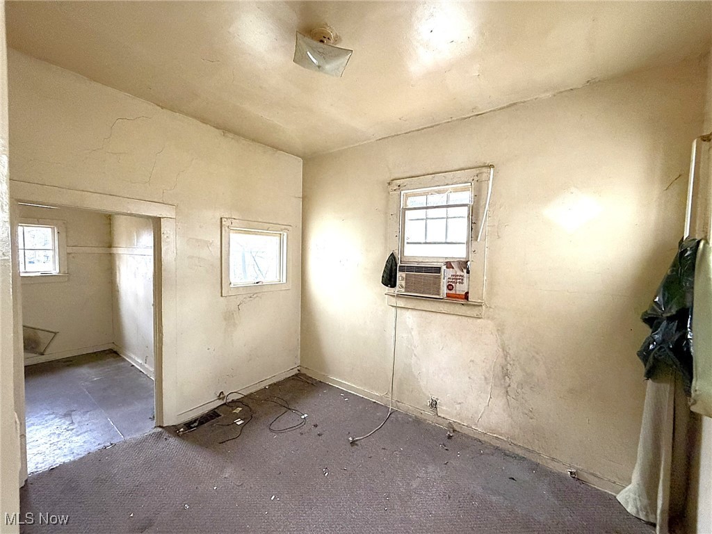 Dr E Ashtons Mapelwood Add - Residential