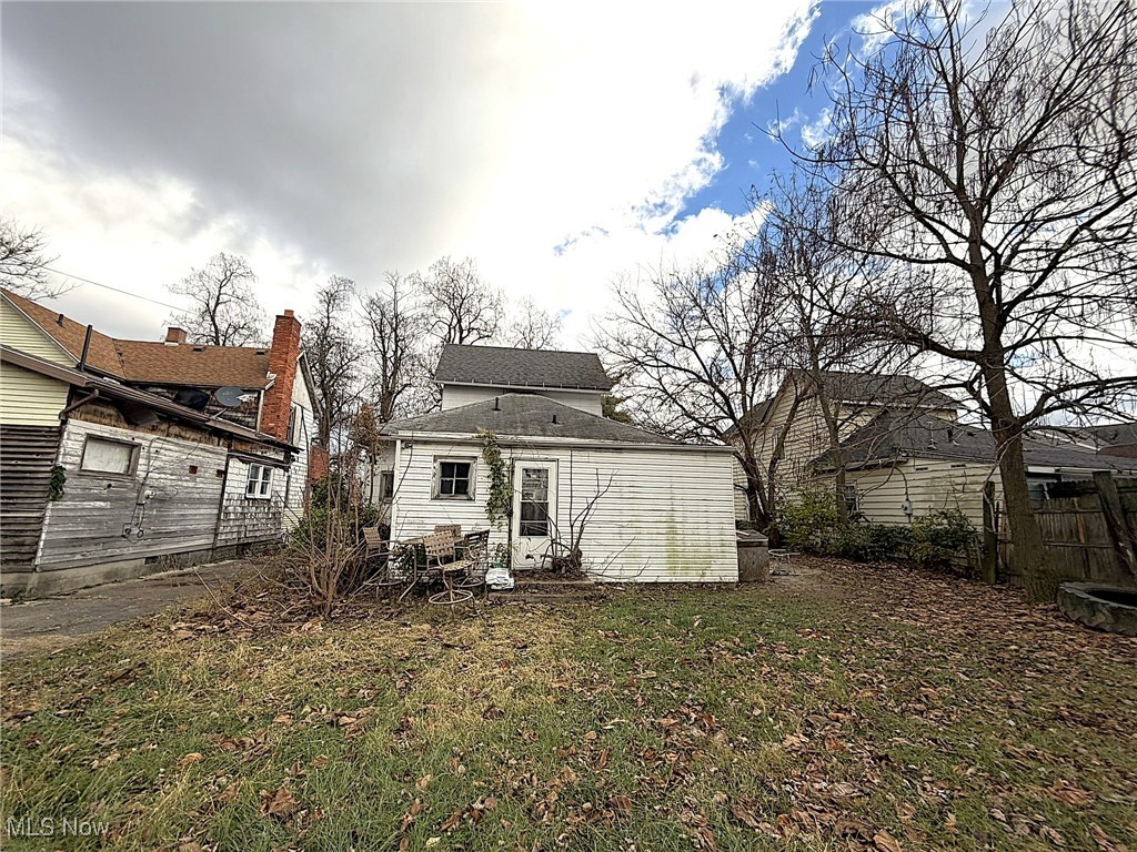 Dr E Ashtons Mapelwood Add - Residential