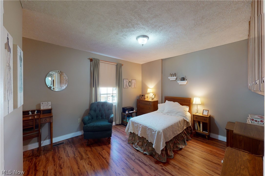 Western Reserve Condo 12a1 - Residential