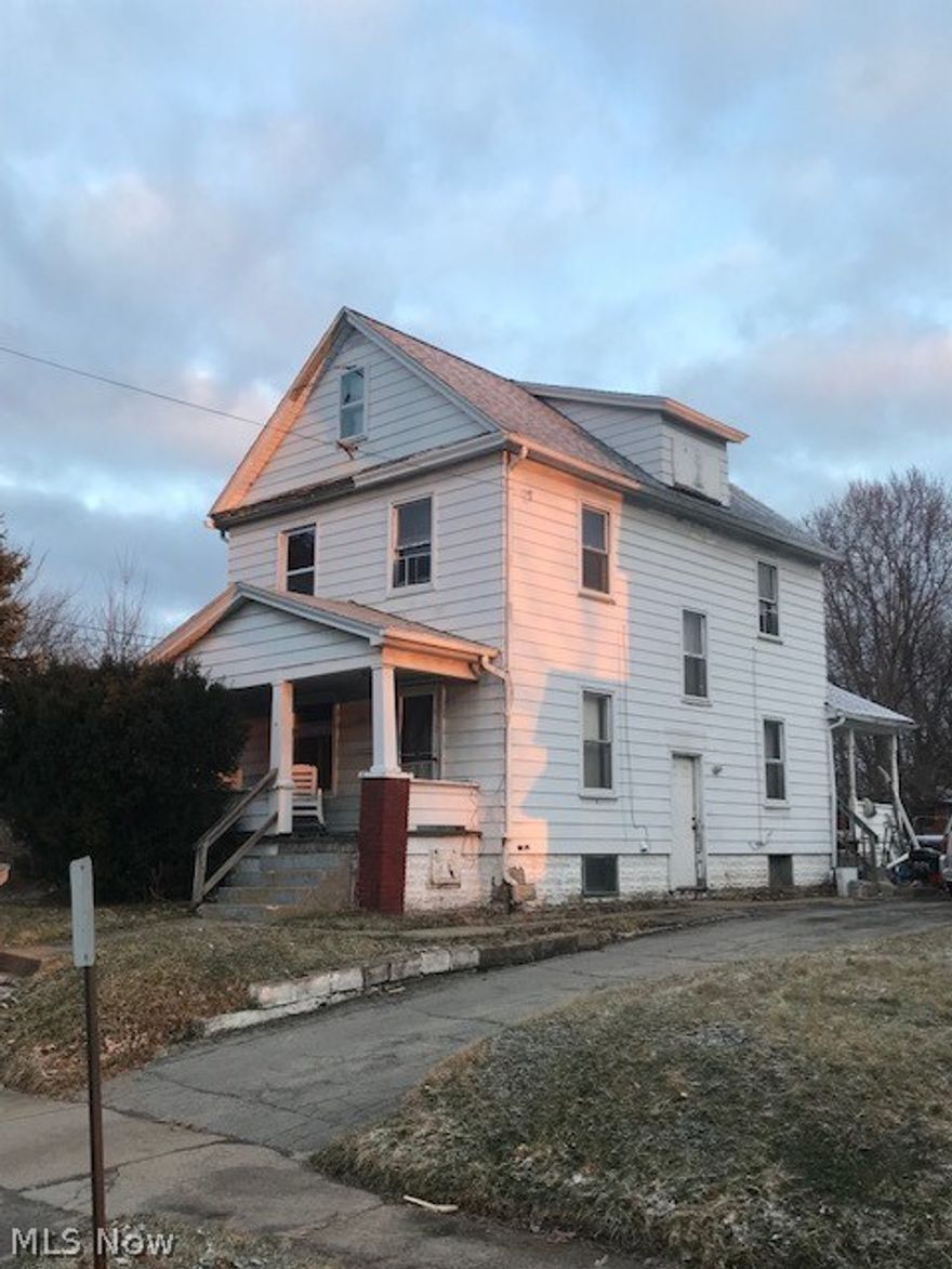 ONLINE Auction Investment Property! WEDNESDAY, April 18, 4:00 PM EST, 108 Gladstone St, Campbell, OH 44405, Do Not Trespass - Occupied
(422-McCartney Rd to South on Cortland Ave, to West on Gladstone St.), $15,867 Opening Bid - 2/3 Tax Value, 3 Bed, 1 Bath; Two Story Home; 1288 SF; Full Basement; Covered Front Porch and Back Deck; Built in 1929; Parcel 46-014-0-158.00-0; Tax Value: $23,800; Annual Taxes: $579.26.  Any lease is month to month. Rent shall not be prorated and shall be due upon first of proceeding month to new owner after closing. Closing at Title Company of Warren; Title Insurance is available. Buyers are guaranteed free clear and marketable title upon closing. All information contained herein was derived from public and 3rd party sources. Information is believed to be accurate, but not guaranteed.   Online Bidding Only - 10% Buyer's Premium Added to High Bid Price, $2,000 Credit Card deposit charged to high bidder. 20 days to pay balance and close. No Contingencies/AS I