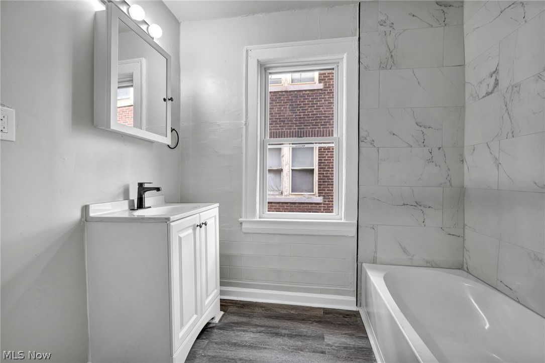 Adams Realty Co 04 - Residential Income