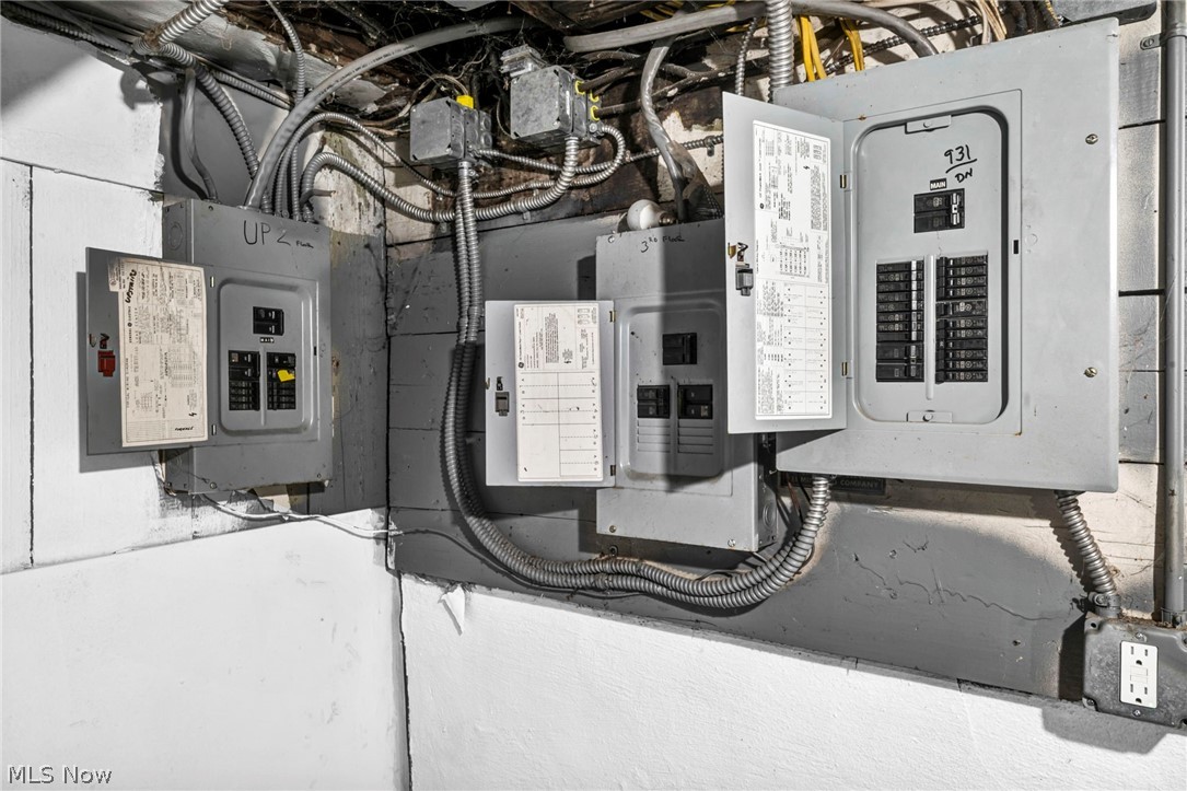 Adams Realty Co 04 - Residential Income