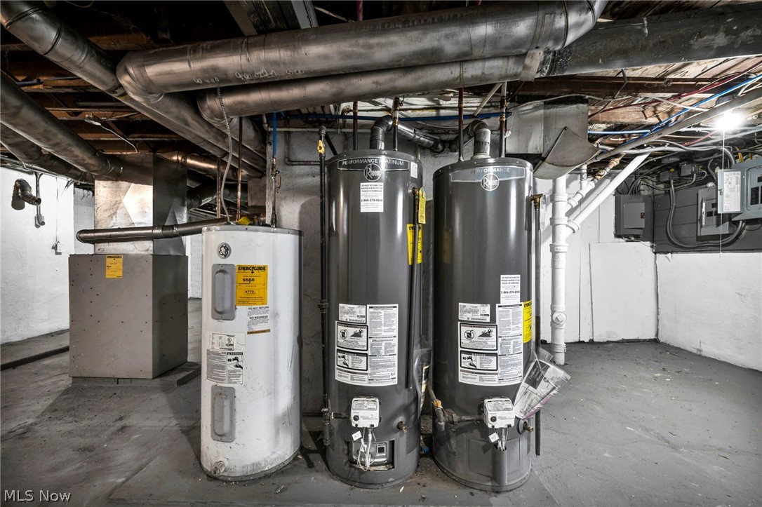 Adams Realty Co 04 - Residential Income