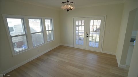 Tiny photo for 3043 W 111th Street, Cleveland, OH 44111 (MLS # 5190604)