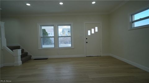 Tiny photo for 3043 W 111th Street, Cleveland, OH 44111 (MLS # 5190604)