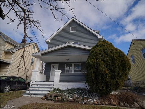 Photo of 3043 W 111th Street, Cleveland, OH 44111 (MLS # 5190604)