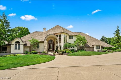Homes For Sale - 3855 Weymouth Woods Drive<br/> Medina County, Medina, OH 44256