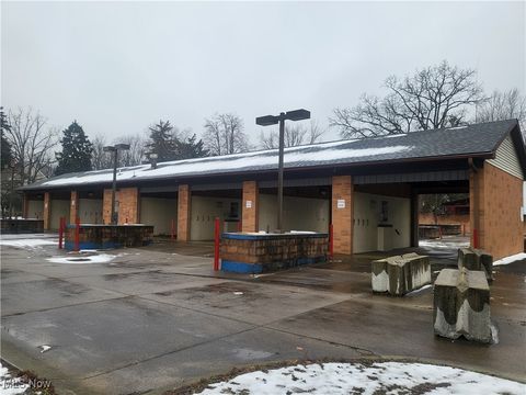 Tiny photo for 827 Middle Avenue, Elyria, OH 44035 (MLS # 5180110)