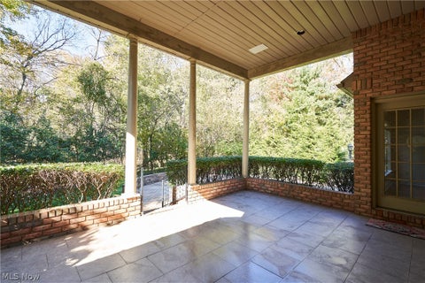 Tiny photo for 718 White Tail Ridge Drive, Fairlawn, OH 44333 (MLS # 5254956)