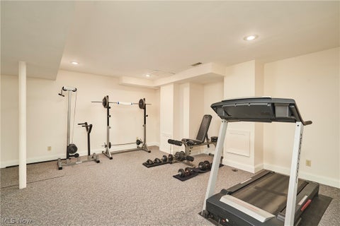 Tiny photo for 718 White Tail Ridge Drive, Fairlawn, OH 44333 (MLS # 5254956)