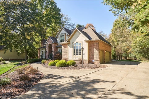 Tiny photo for 718 White Tail Ridge Drive, Fairlawn, OH 44333 (MLS # 5254956)