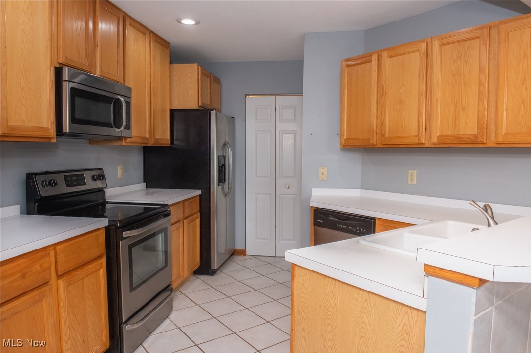 Arrowhead Bay Condo - Residential