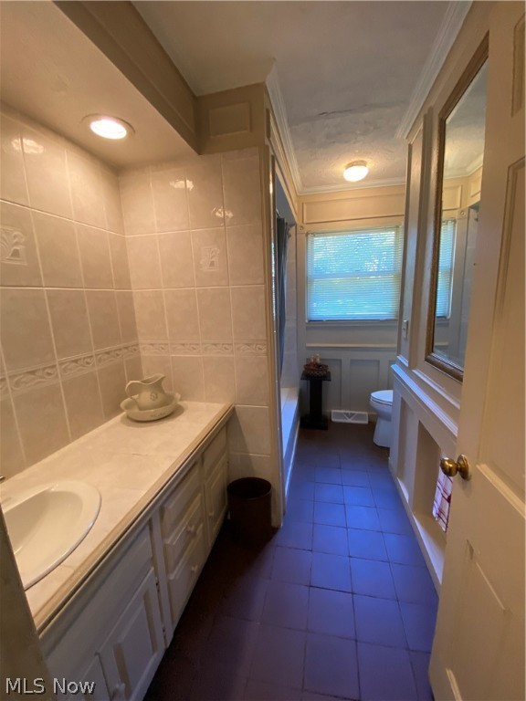 Hilton Ave Sub/R Wieses - Residential