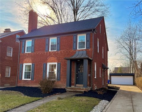 2348 Edgerton Road University Heights OH 44118