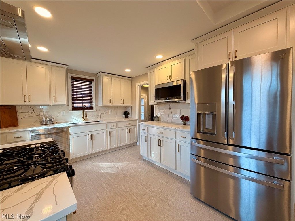 Photo of 2348 Edgerton Road, University Heights, OH 44118 (MLS # 5190999)