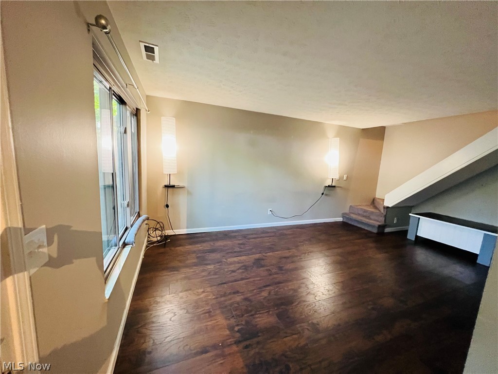 Ridgelen Place Condo 2 - Residential