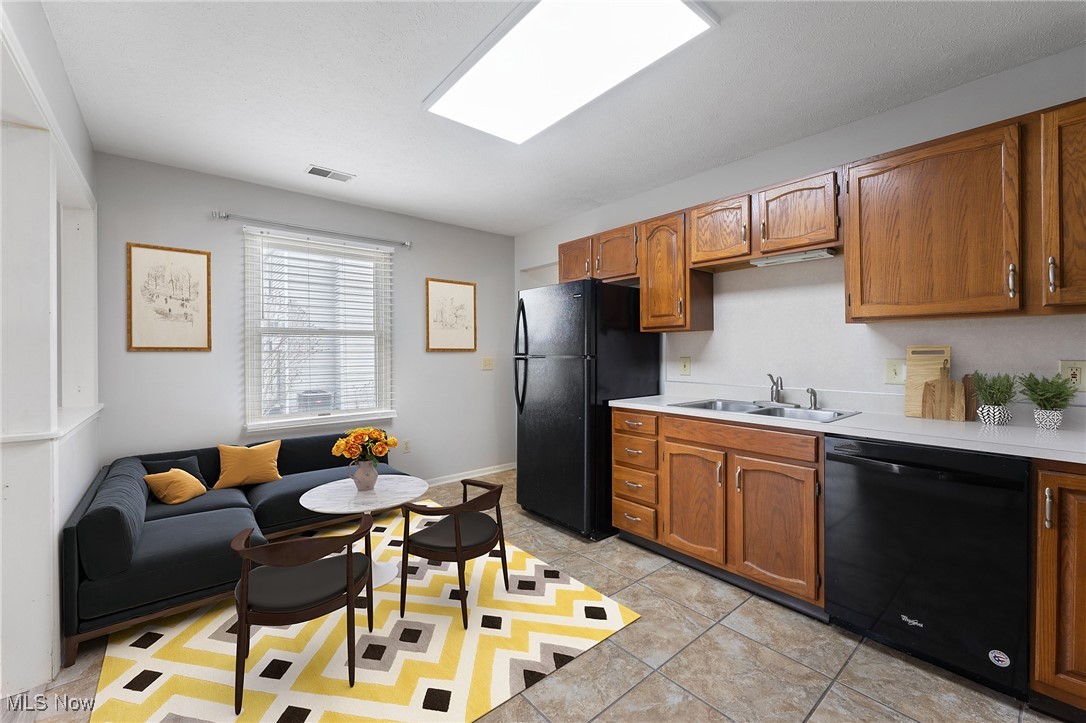 Shady Heights Condo - Residential