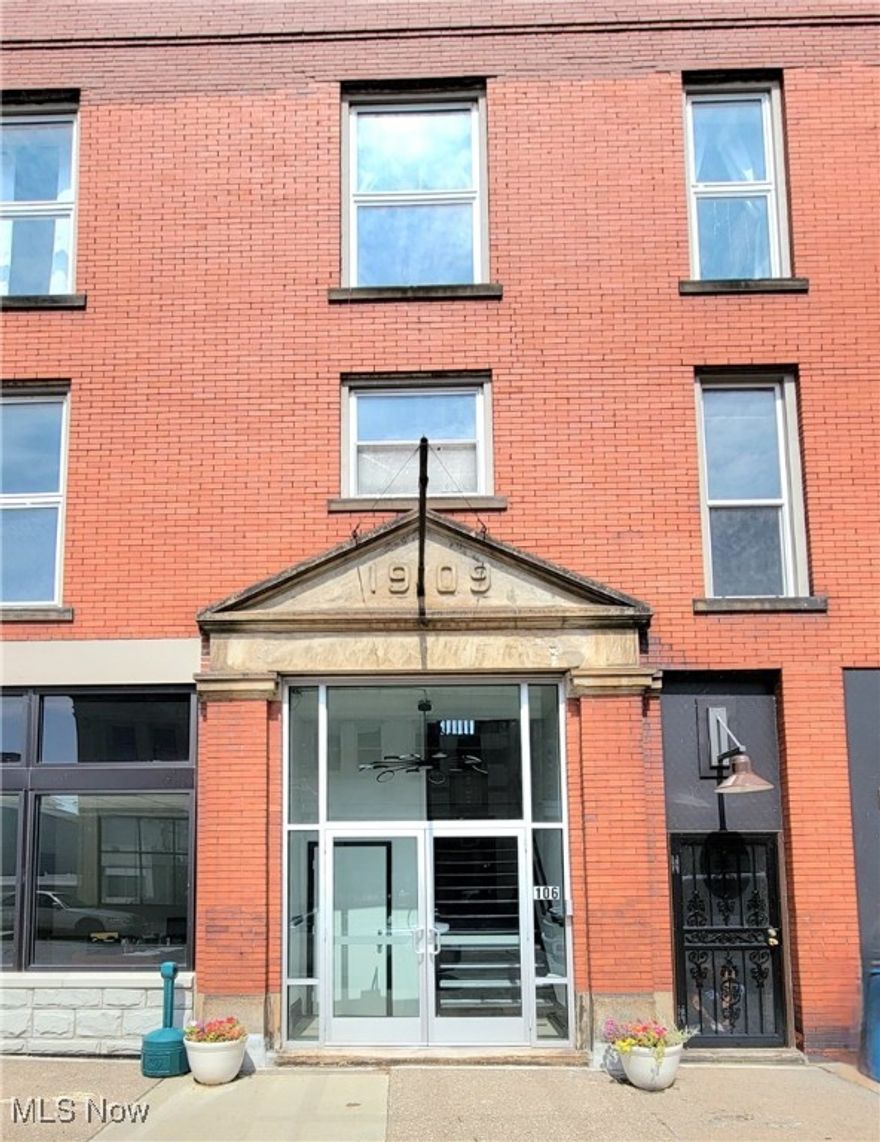 Welcome to this spacious and charming 3,000 sq ft 3rd floor unit located at 106 W 6th St in vibrant Lorain, OH. Situated on the third floor, this well-appointed apartment features three generous bedrooms and 1.5 updated baths, ensuring both comfort and style. Enjoy the convenience of a dedicated laundry area and the flexibility of a separate family room and a nearly 1,500 sq ft recreational room, perfect for entertaining or relaxing. Original hardwood floors and tons of natural light throughout add a touch of classic elegance, while the updated kitchen and bathrooms offer modern amenities. The unit comes fully furnished, and all appliances are included. Ideally located within walking distance to Black River Landing, and just steps away from the eclectic dining and shopping options on Broadway Ave. Enjoy the nearby Lakeview Beach and Lakeview Park, as well as proximity to local marinas. This apartment offers a perfect blend of comfort, convenience, and charm in the heart of Lorain.