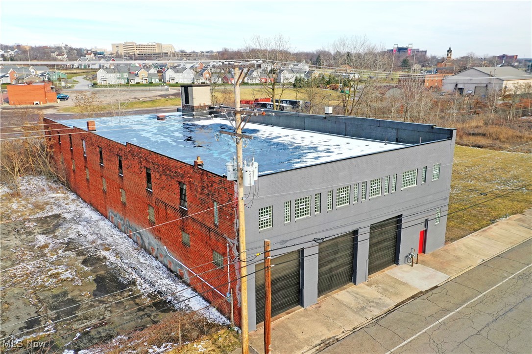 City/Youngstown - Commercial Sale