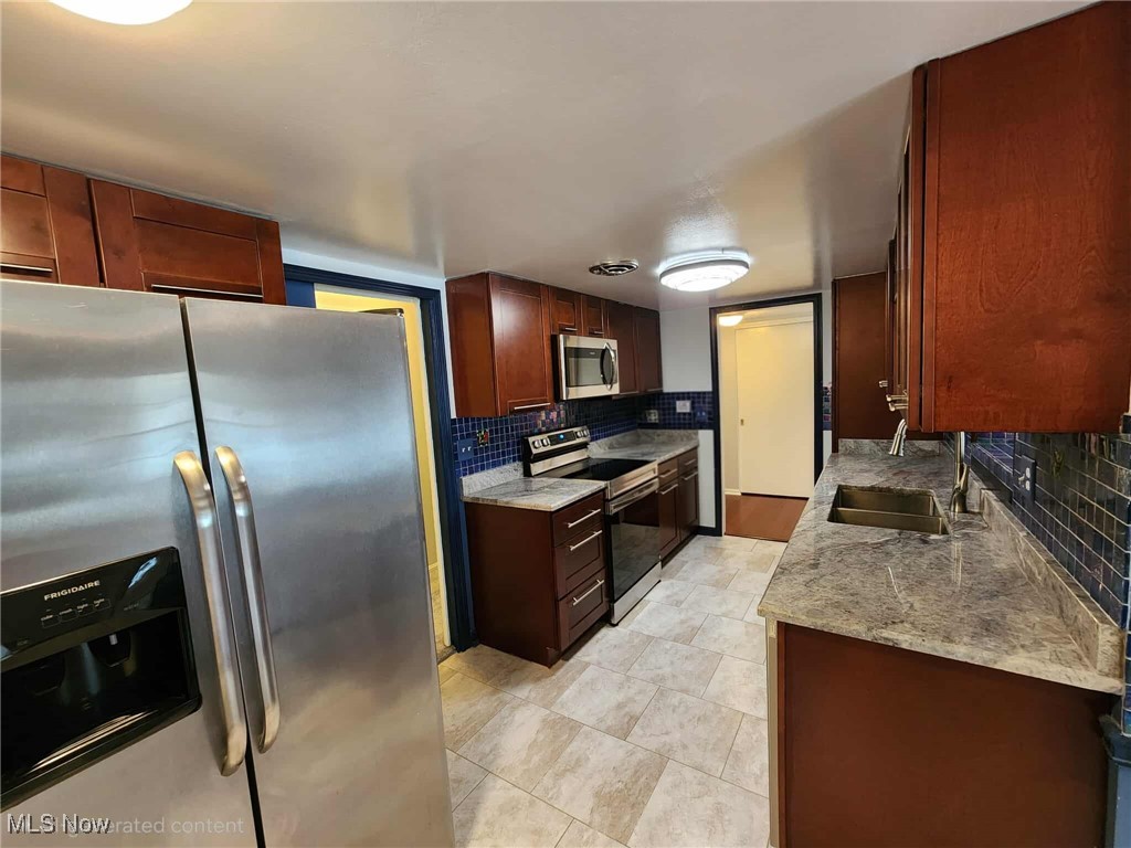 Carriage Hill Condo - Residential Lease