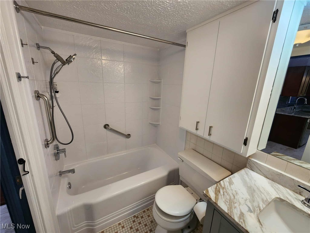 Carriage Hill Condo - Residential Lease