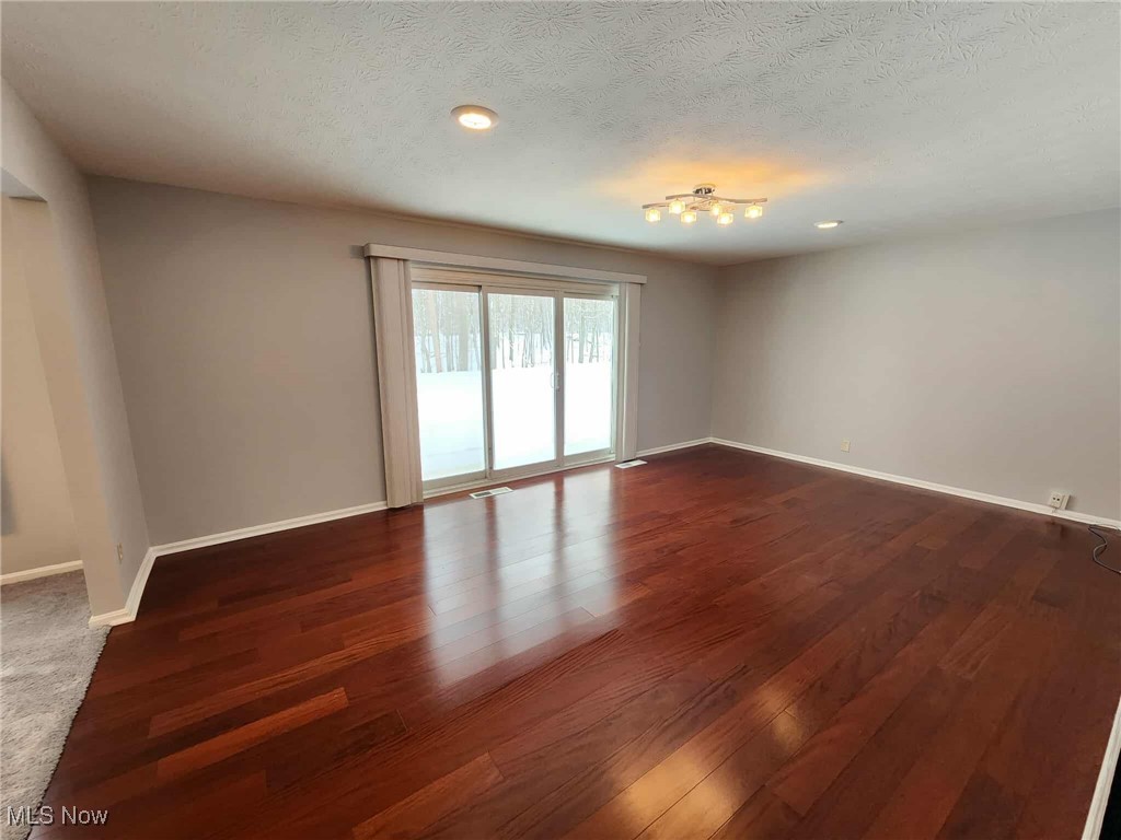 6960 Carriage Hill Drive