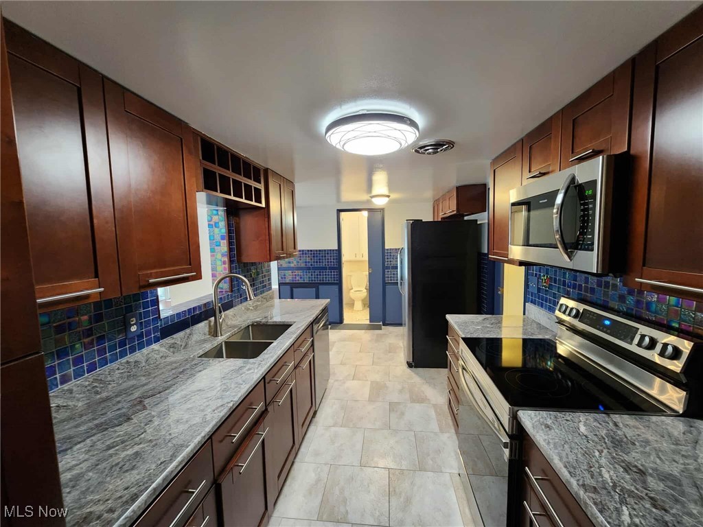 Carriage Hill Condo - Residential Lease