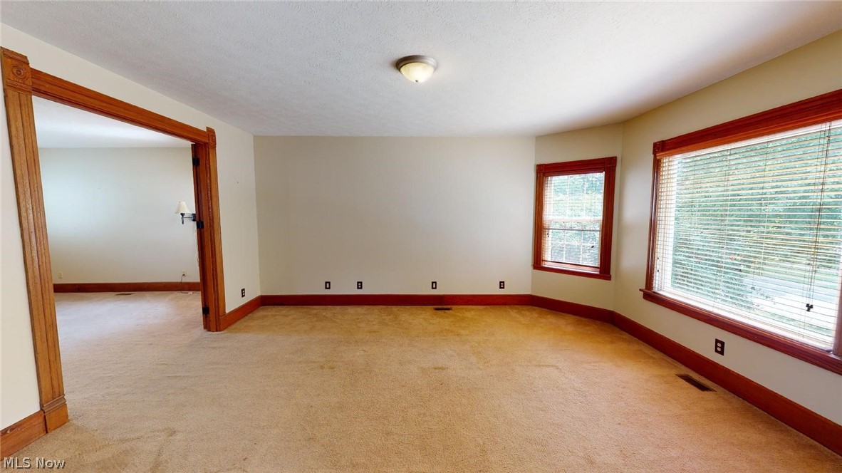 Roes Adn - Residential