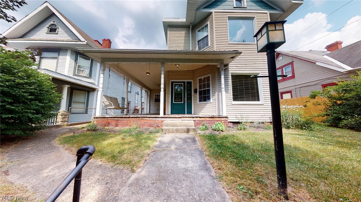 Roes Adn - Residential