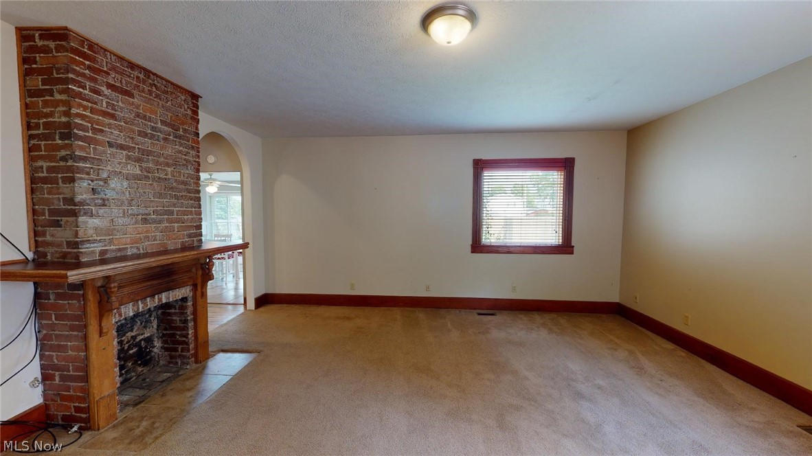 Roes Adn - Residential