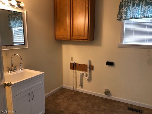 Roes Adn - Residential