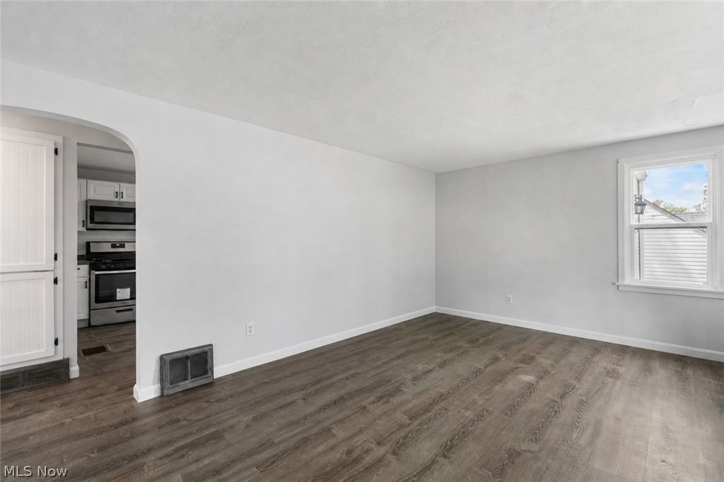 Photo of 1514 37th Street NW, Canton, OH 44709 (MLS # 5207487)
