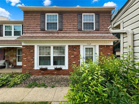 Condo For Sale - 536 Austin Drive<br/> Summit County, Barberton, OH 44203