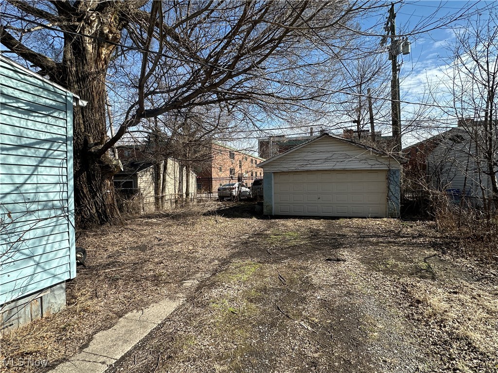 Cleveland, Ohio 44102, United States, 3 Bedrooms Bedrooms, ,2 BathroomsBathrooms,Residential,Pending,84534