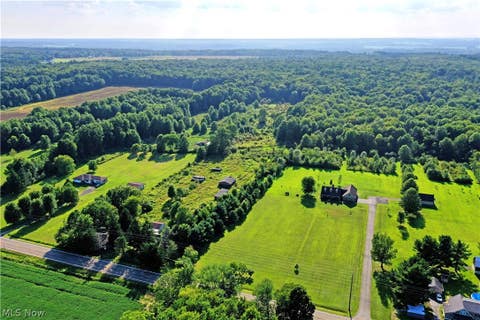 Tiny photo for 3779 State Route 7, Fowler, OH 44404 (MLS # 5237629)