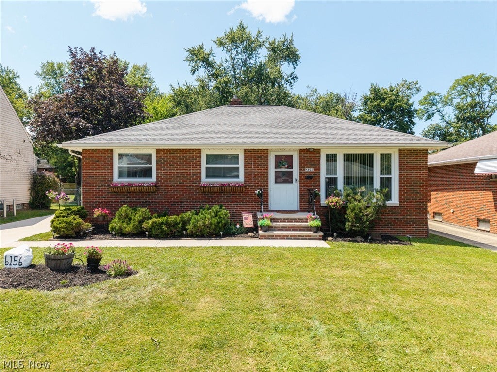 6156 Edgebrook Boulevard