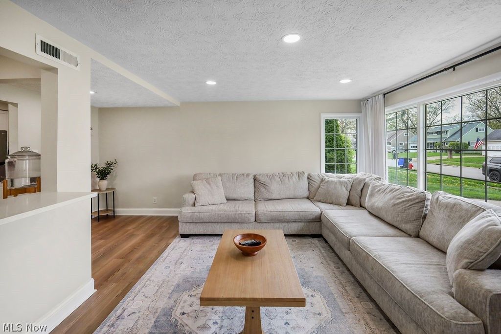 Photo of 3071 Scott Street, Cuyahoga Falls, OH 44223 (MLS # 5202376)