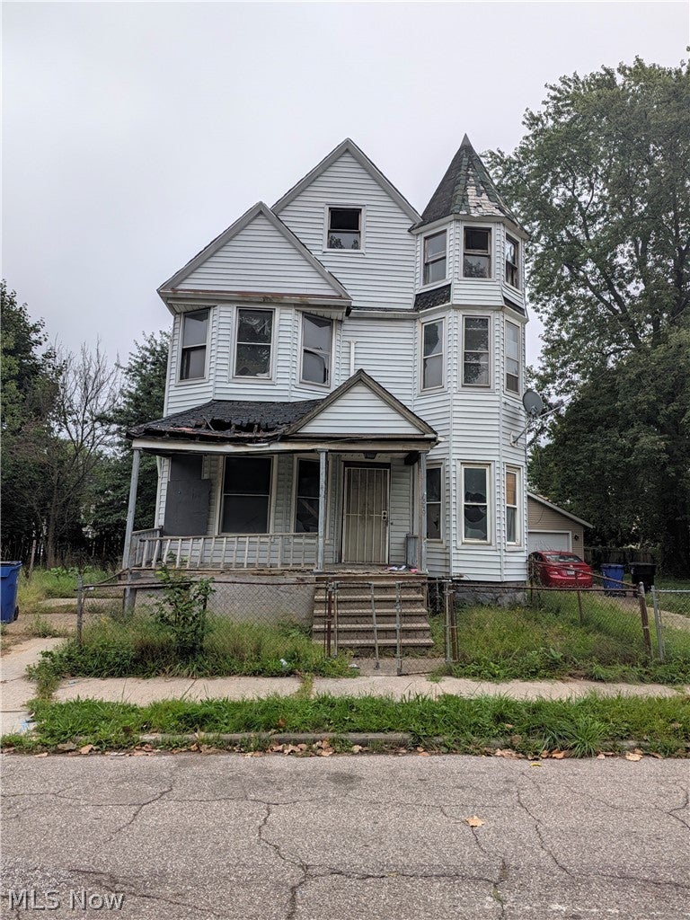 1349 E 90th Street