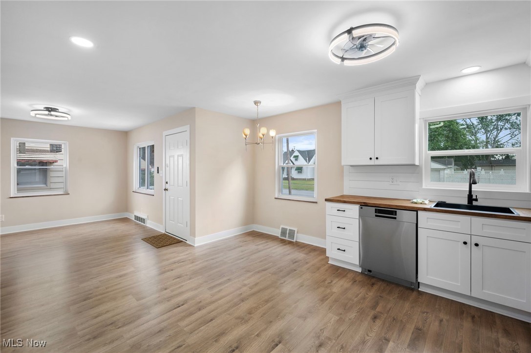 Memphis Villas - Residential