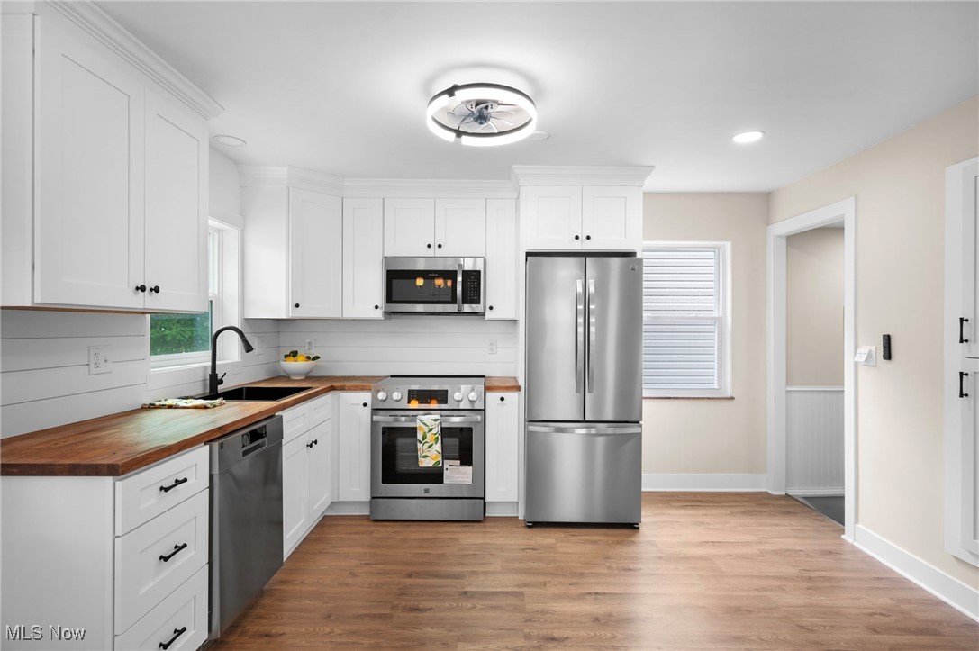 Memphis Villas - Residential