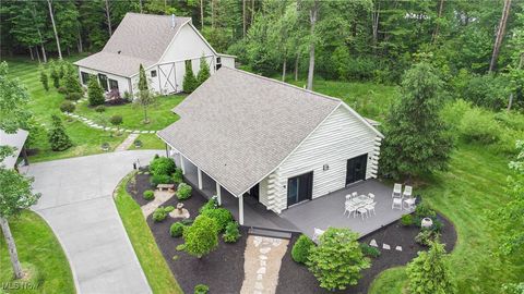 7090 Country Lane Chagrin Falls OH 44023