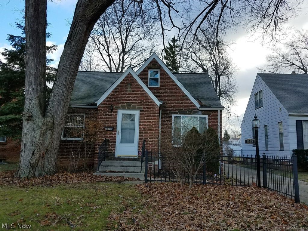 3 Bedroom 1 Bath for rent in Parma with 2 car garage with immediate occupancy. New carpet. All appliances included plus washer and dryer. Full basement that is partially finished. Close to schools, shopping, and 480.