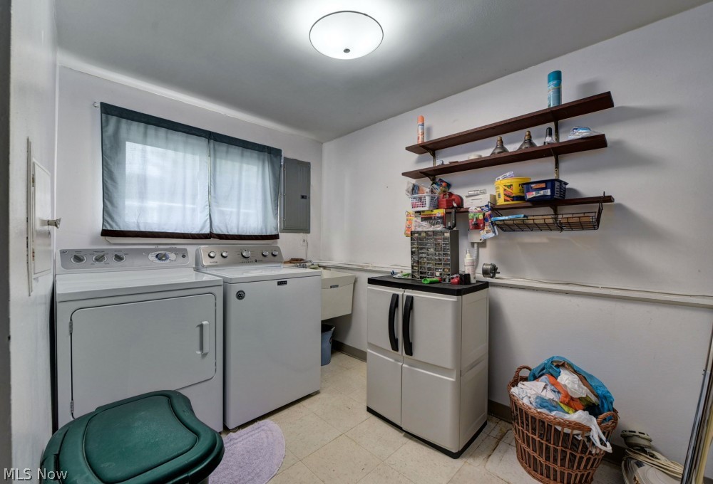 Martin A Pochedlys 01 - Residential