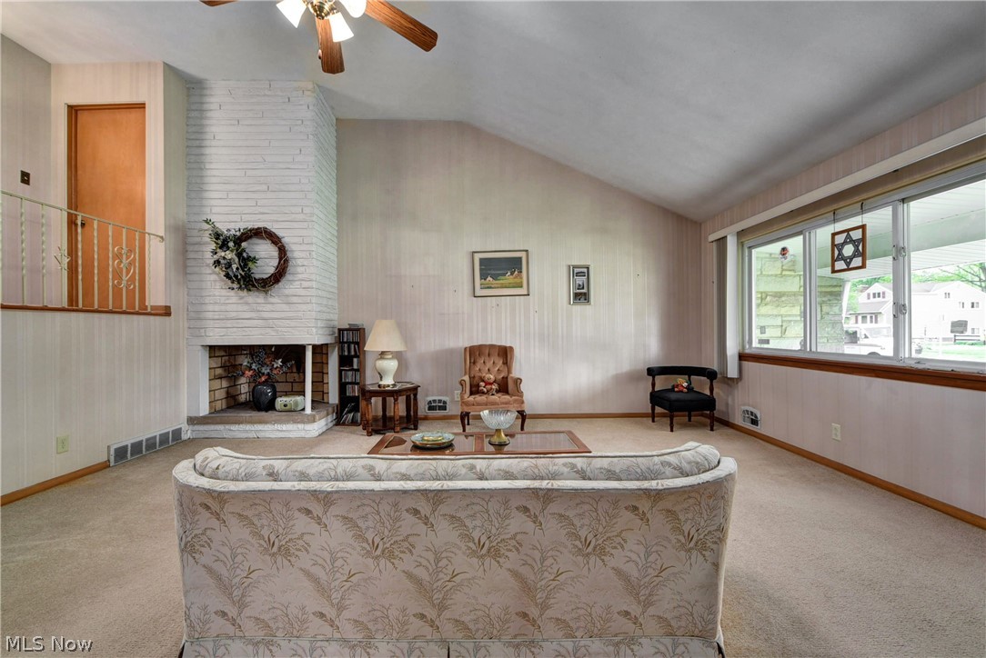 Martin A Pochedlys 01 - Residential