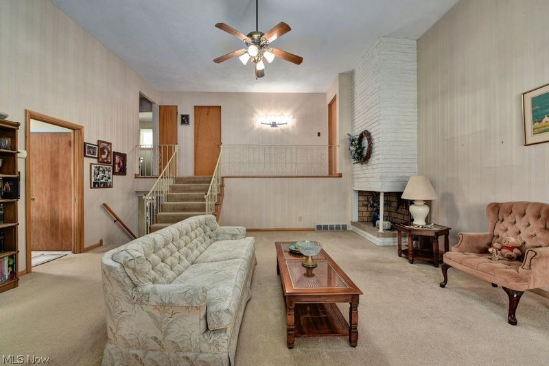 Martin A Pochedlys 01 - Residential