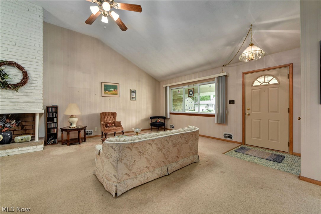 Martin A Pochedlys 01 - Residential