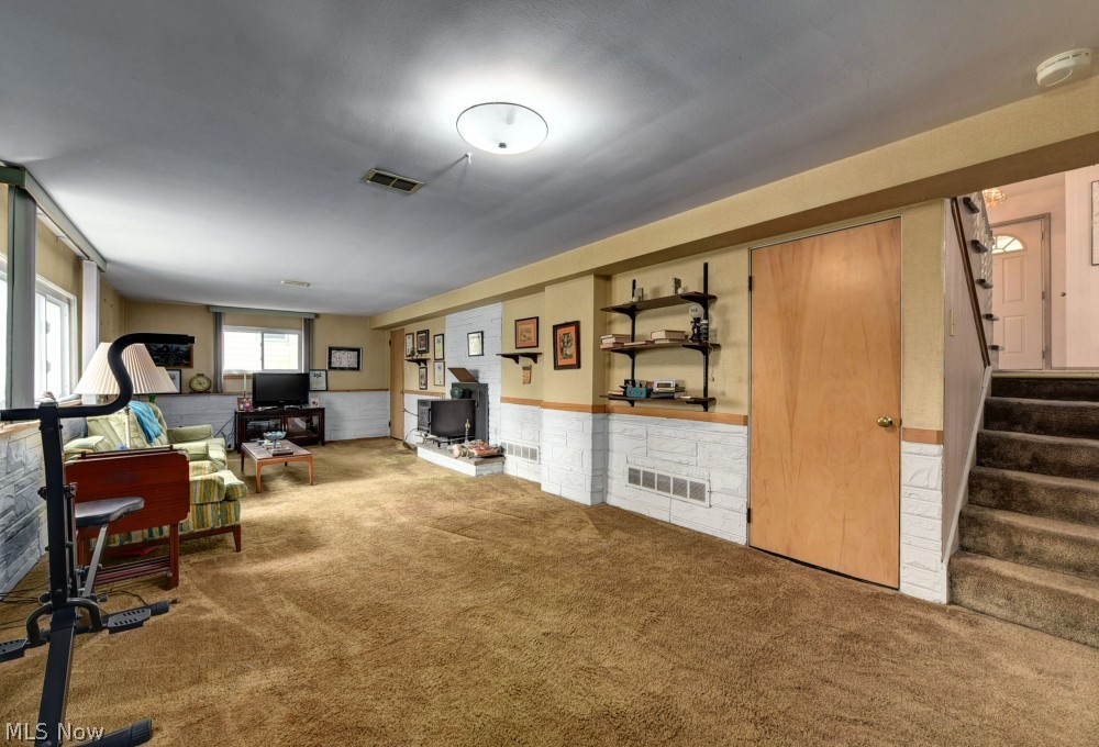 Martin A Pochedlys 01 - Residential